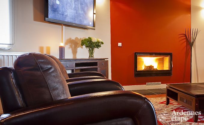 Luxury holiday home in Froidthier for 10 guests with swimming pool, wellness and 5 bedrooms near Aubel