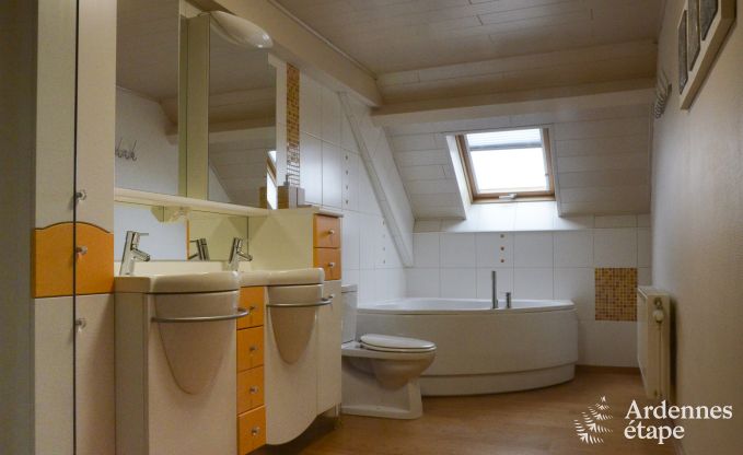 Very beautiful holiday cottage in Gedinne for 20 persons in the Ardennes