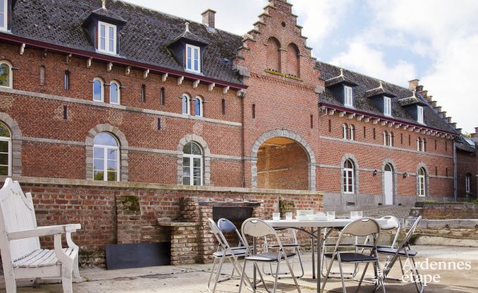 Castle in Gembloux for 32 persons in the Ardennes