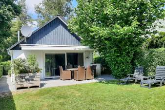 Family holiday in a 3-star cottage for 9 persons in Gemmenich
