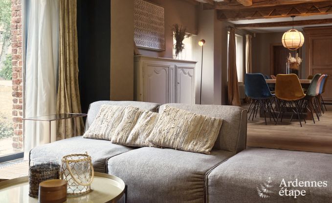Luxury villa in Gesves for 13/14 persons in the Ardennes