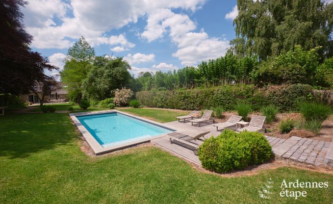 Luxury villa in Gesves for 13/14 persons in the Ardennes