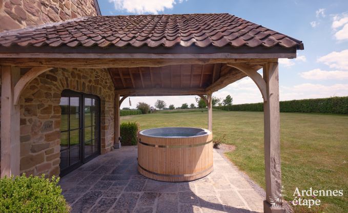 Luxury villa in Gesves for 13/14 persons in the Ardennes