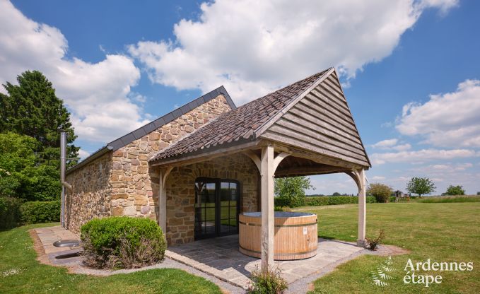 Luxury villa in Gesves for 13/14 persons in the Ardennes