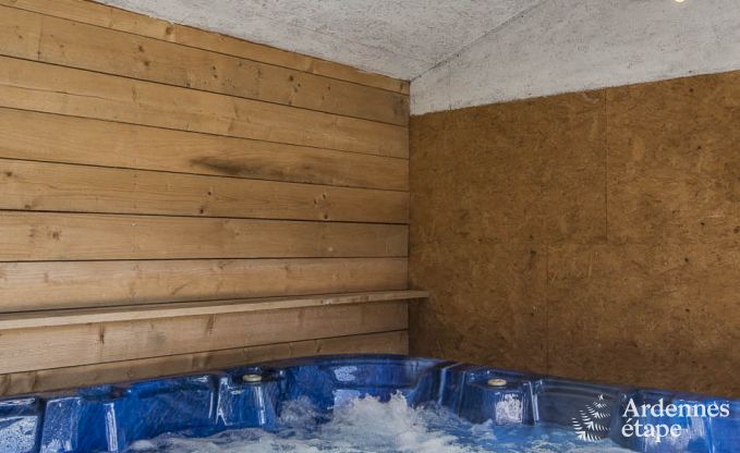 Holiday home for families in Gouvy with swimming pool, sauna and view in the Ardennes