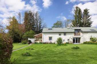 Comfortable holiday house with jacuzzi and infrared cabin in Gouvy