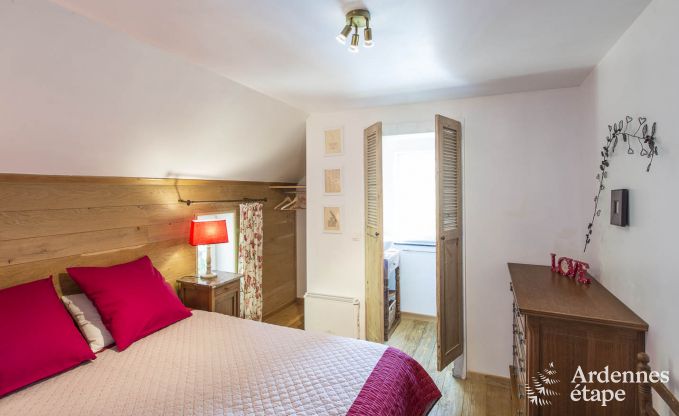 Holiday home for families in Gouvy with swimming pool, sauna and view in the Ardennes