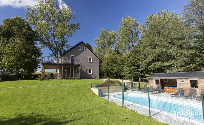 Holiday home for families in Gouvy with swimming pool, sauna and view in the Ardennes