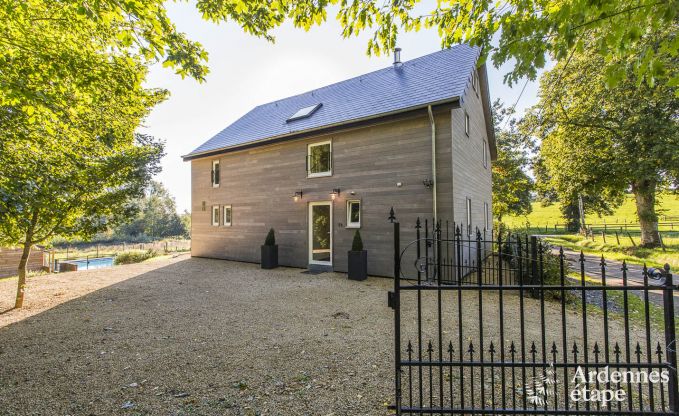 Holiday home for families in Gouvy with swimming pool, sauna and view in the Ardennes