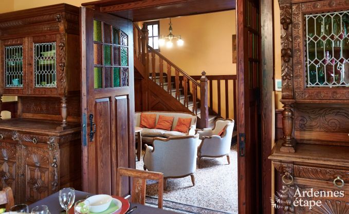 Spacious holiday home for 14 people with 5 bedrooms, 4 bathrooms and large private garden in Hamoir, Ardennes