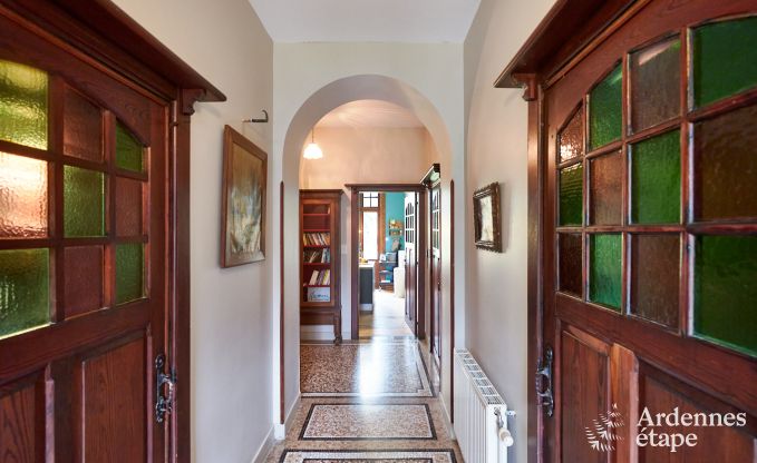 Spacious holiday home for 14 people with 5 bedrooms, 4 bathrooms and large private garden in Hamoir, Ardennes