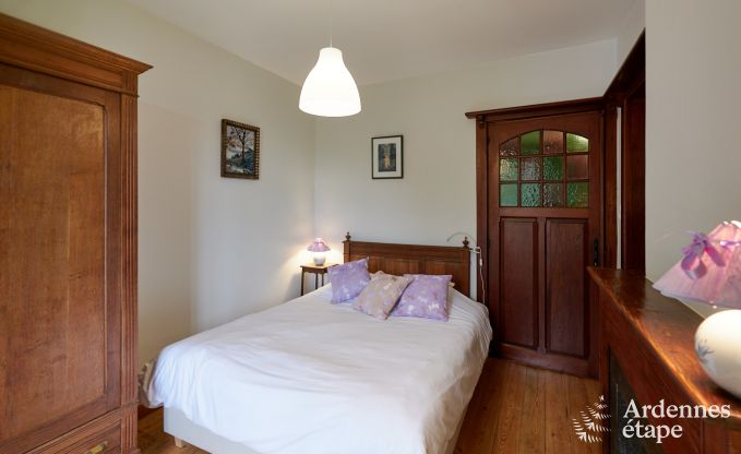 Spacious holiday home for 14 people with 5 bedrooms, 4 bathrooms and large private garden in Hamoir, Ardennes