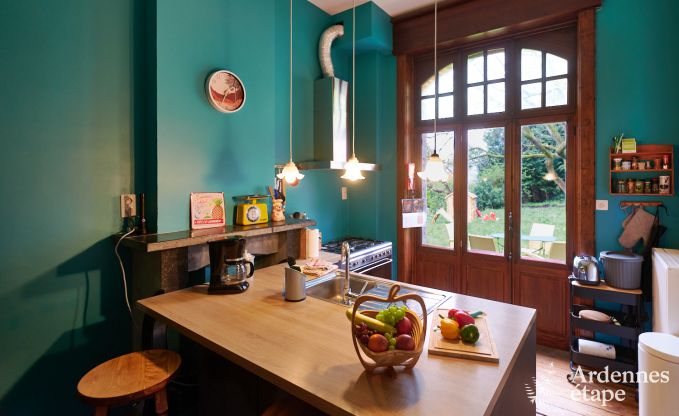 Spacious holiday home for 14 people with 5 bedrooms, 4 bathrooms and large private garden in Hamoir, Ardennes