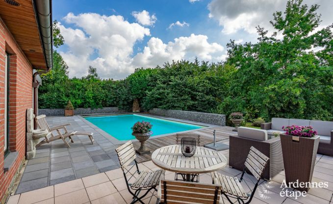 Luxury holiday home in Hamois for 8 people with swimming pool and private garden in the Ardennes