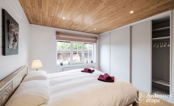 Luxury holiday home in Hamois for 8 people with swimming pool and private garden in the Ardennes