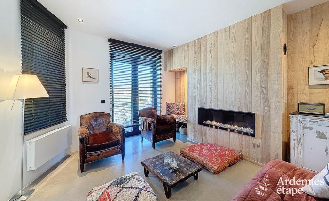 Spacious holiday home in Han-sur-Lesse for 8 people with 4 bedrooms, private garden and terrace