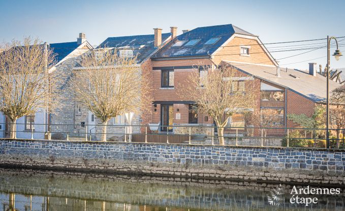 Spacious holiday home in Han-sur-Lesse for 8 people with 4 bedrooms, private garden and terrace