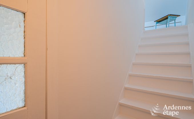 Spacious holiday home in Han-sur-Lesse for 8 people with 4 bedrooms, private garden and terrace