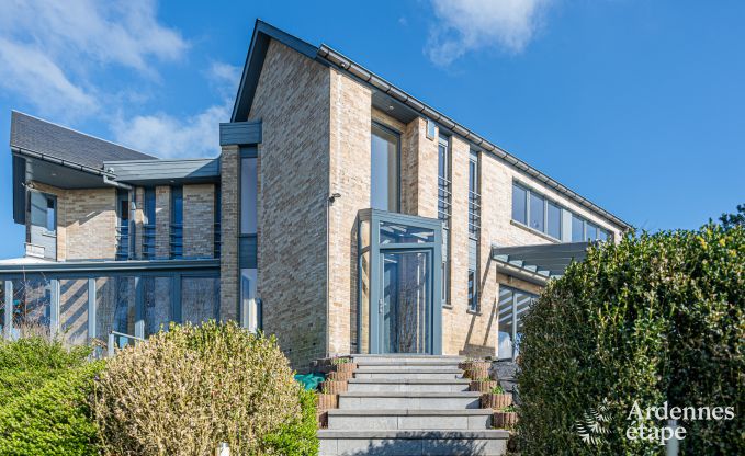 Spacious luxury villa with swimming pool in Hastire, Ardennes