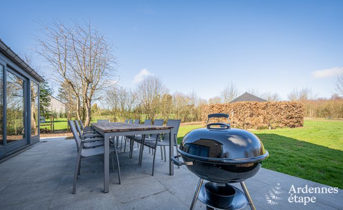 Spacious luxury villa with swimming pool in Hastire, Ardennes
