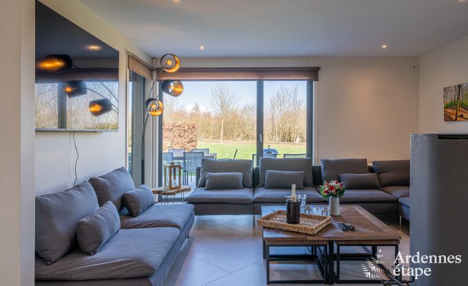 Spacious luxury villa with swimming pool in Hastire, Ardennes