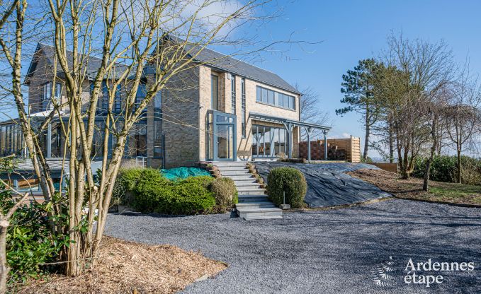 Spacious luxury villa with swimming pool in Hastire, Ardennes