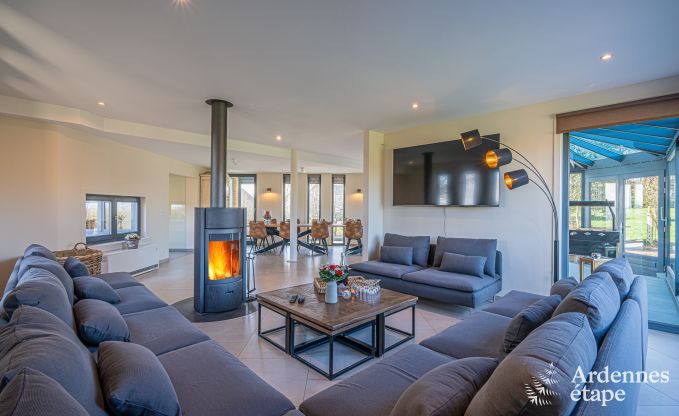 Spacious luxury villa with swimming pool in Hastire, Ardennes