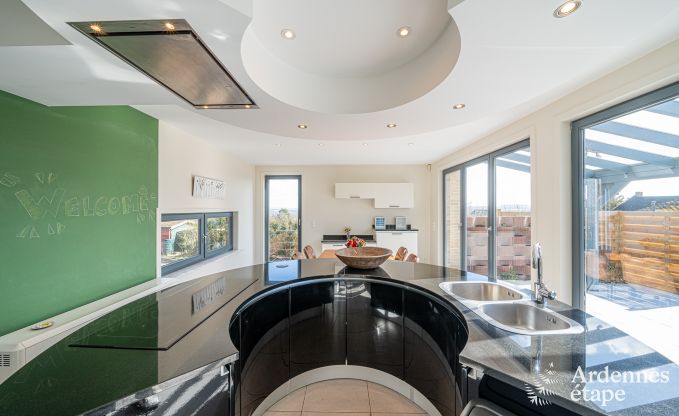 Spacious luxury villa with swimming pool in Hastire, Ardennes