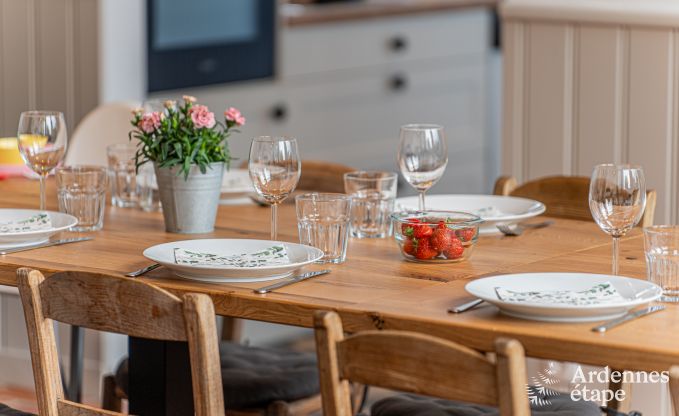 Magnificent holiday home for 14 people in Havelange