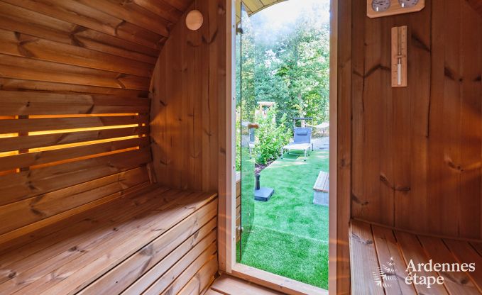 Chalet in Hotton for 6 persons with swim spa, hot tub and outdoor sauna near Durbuy