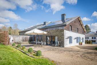 Holiday farmhouse cottage with character for 10 pers. in Houffalize