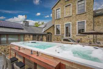 Luxury holiday house for 18 people in Houffalize