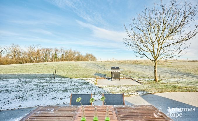 Cosy holiday home in Houyet: absolute calm for 4 people with a view of the Ardenne