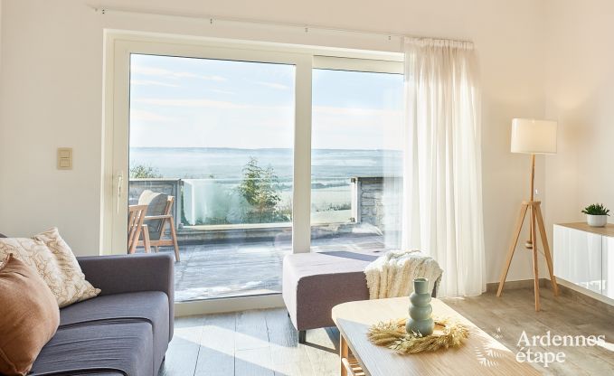 Cosy holiday home in Houyet: absolute calm for 4 people with a view of the Ardenne