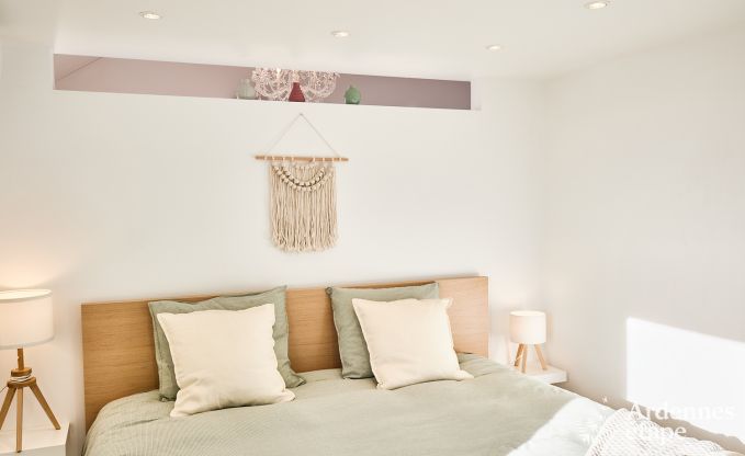 Cosy holiday home in Houyet: absolute calm for 4 people with a view of the Ardenne