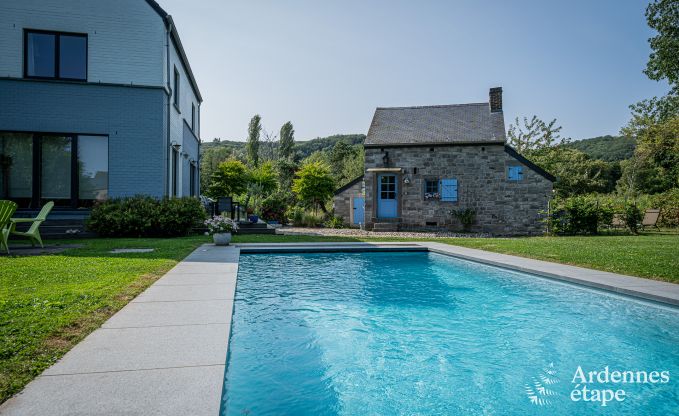 Cozy holiday home in Jambes for 3 with swimming pool