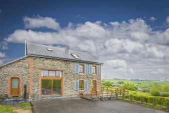 Former farmhouse transformed into a 4-star cottage for 13 people in La Roche-en-Ardenne