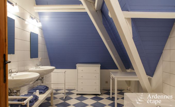 Elegant castle outbuilding in Libin for 14 persons in the Ardennes