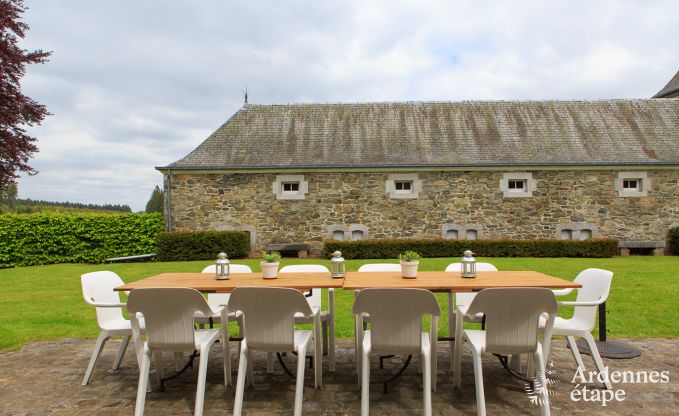 Elegant castle outbuilding in Libin for 14 persons in the Ardennes