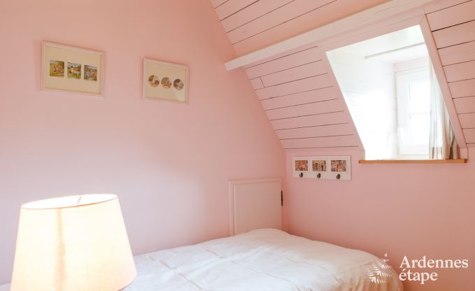 Elegant castle outbuilding in Libin for 14 persons in the Ardennes