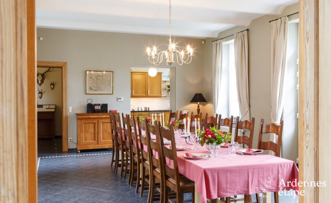 Elegant castle outbuilding in Libin for 14 persons in the Ardennes