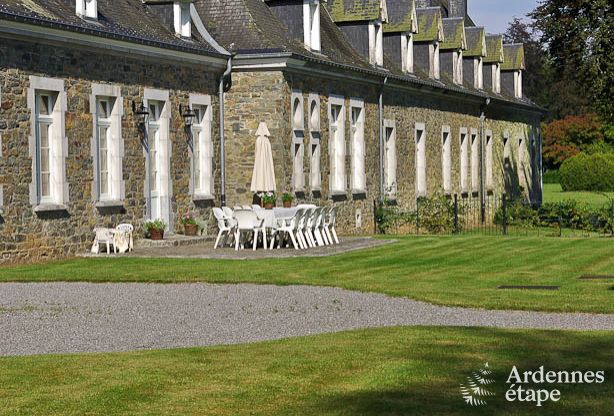 Elegant castle outbuilding in Libin for 14 persons in the Ardennes