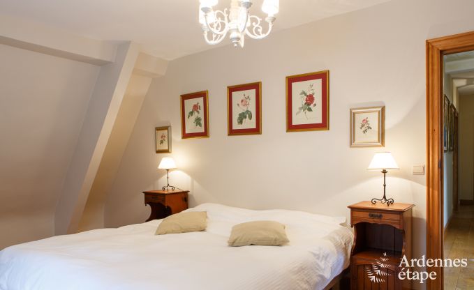 Elegant castle outbuilding in Libin for 14 persons in the Ardennes