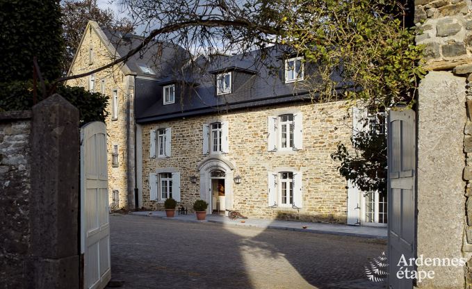 Castle in Libramont-Chevigny for 48 persons in the Ardennes