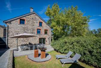 Renovated dog-friendly holiday farm for 12 people in Lierneux