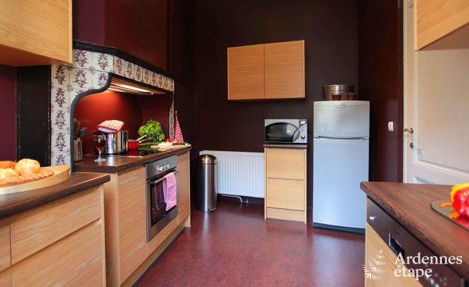 Holiday cottage in Limbourg for 9 persons in the Ardennes