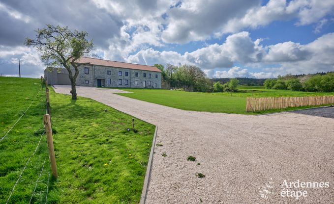 Comfortable holiday villa for 14 in Limburg, Ardennes