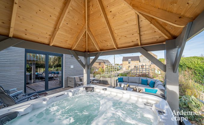 Holiday cottage in Lustin for 4 persons in the Ardennes