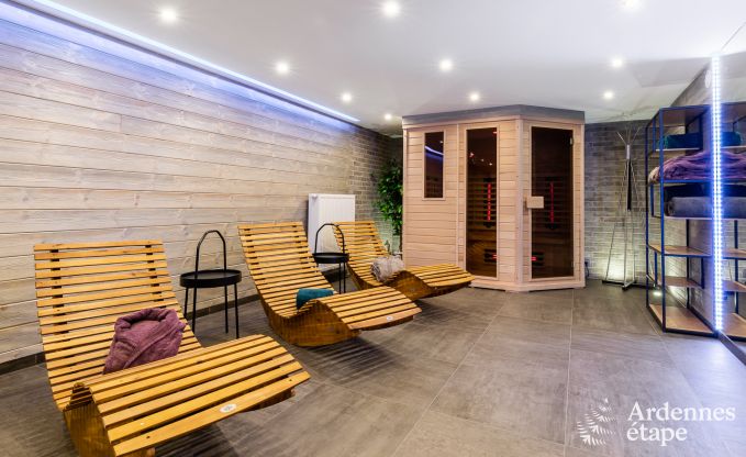Holiday cottage with sauna, jacuzzi, games and beautiful views over the hills of Malmedy for 6/8 persons in the Ardennes
