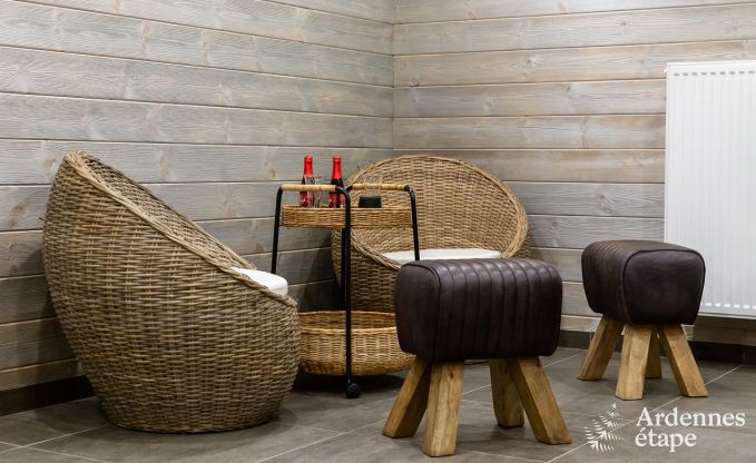 Holiday cottage with sauna, jacuzzi, games and beautiful views over the hills of Malmedy for 6/8 persons in the Ardennes